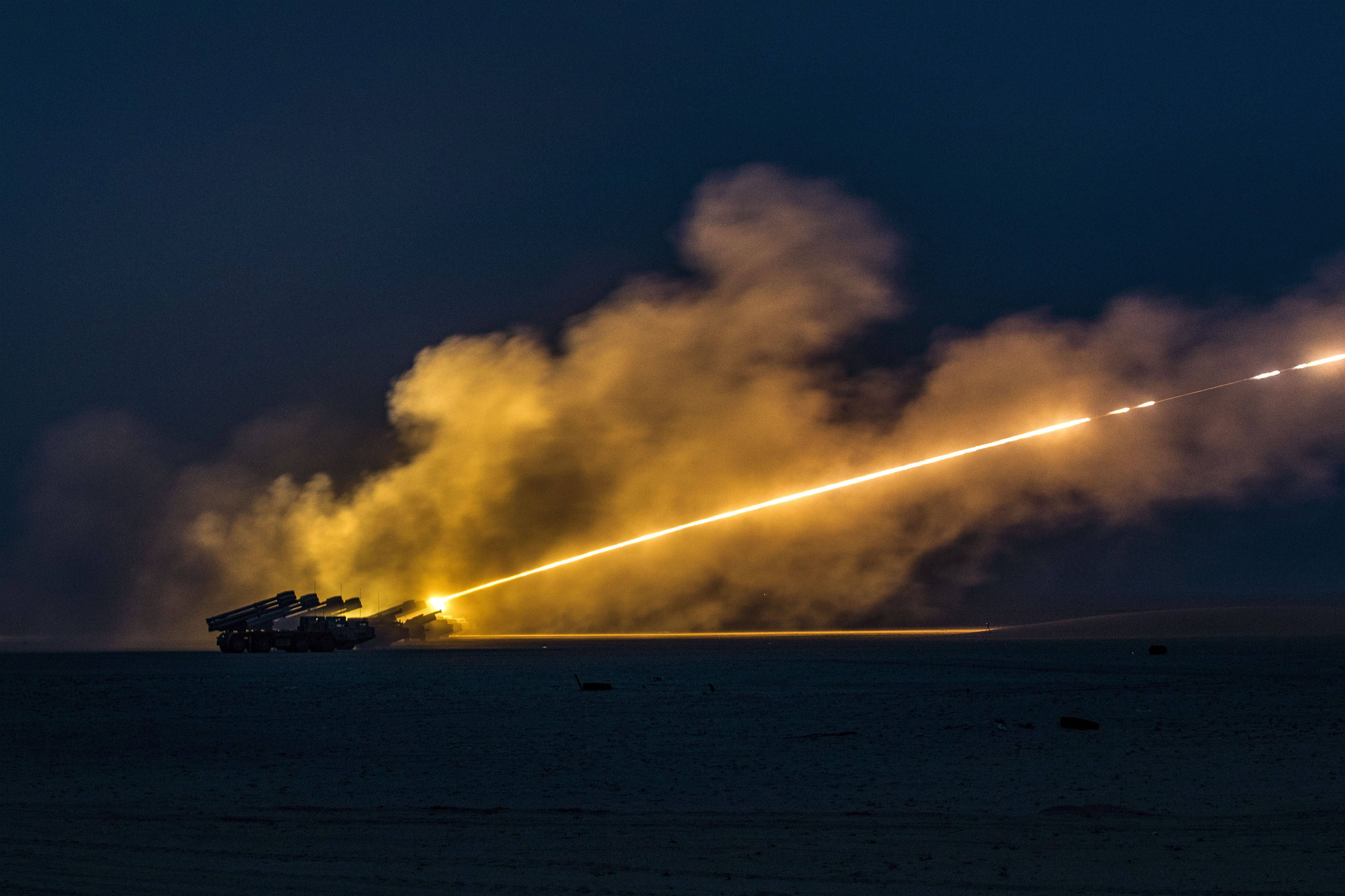 Putin zittert vor dieser Geheimwaffe! - Ukraine jagt russische Schiffe mit Spezial-Drohne