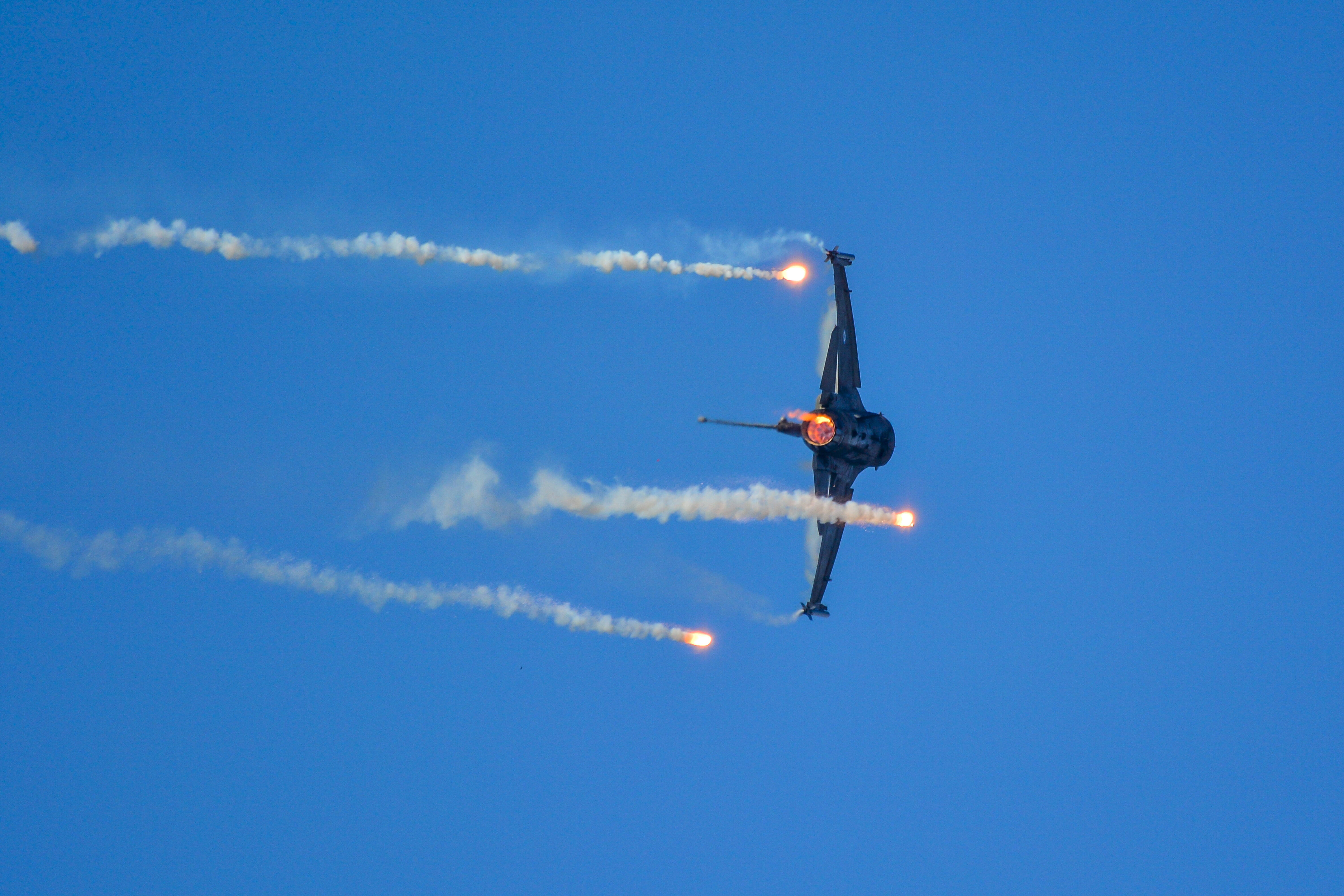 Massive Verluste bei der russischen Luftwaffe -  278 Flugzeuge abgeschossen! Putin kann die Verluste nicht ausgleichen
