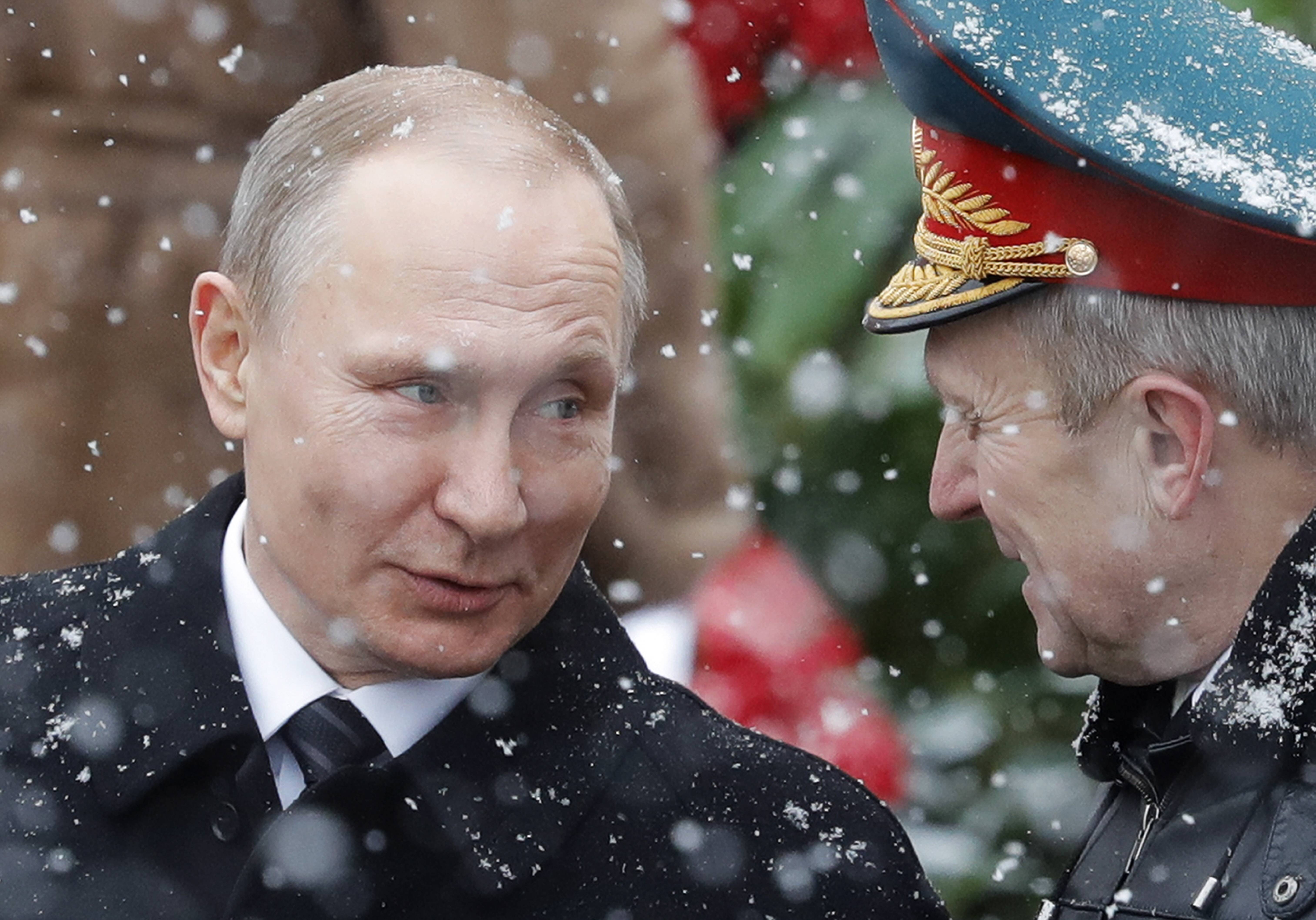 Bis zu 100.000 russische Soldaten werden Winter nicht überleben - Putins Männer droht der Kältetod!