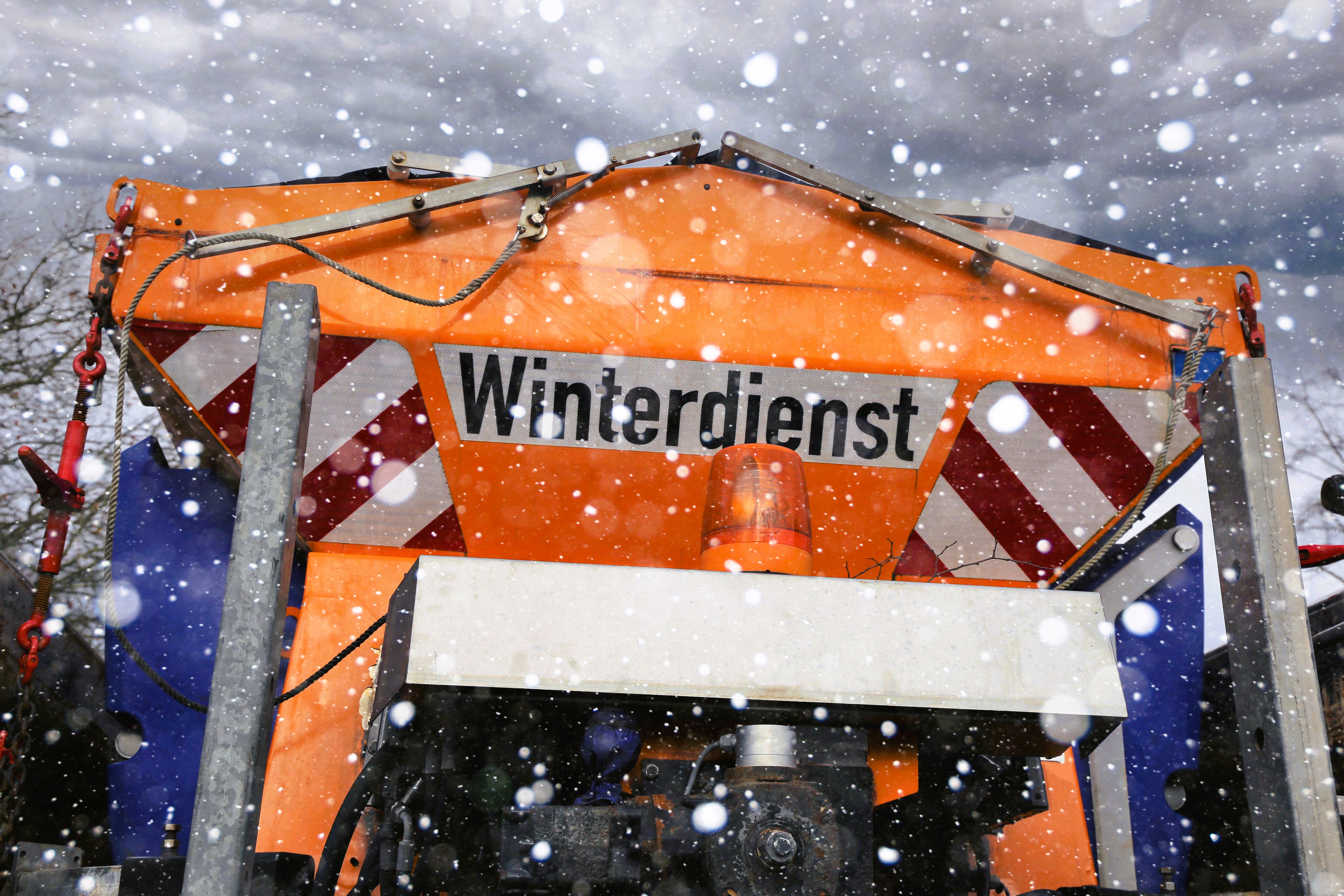 Amtliche Blitzeis-Warnung! Meteorologen warnen vor großer Gefahr - Regen und gefrorener Boden erwartet!