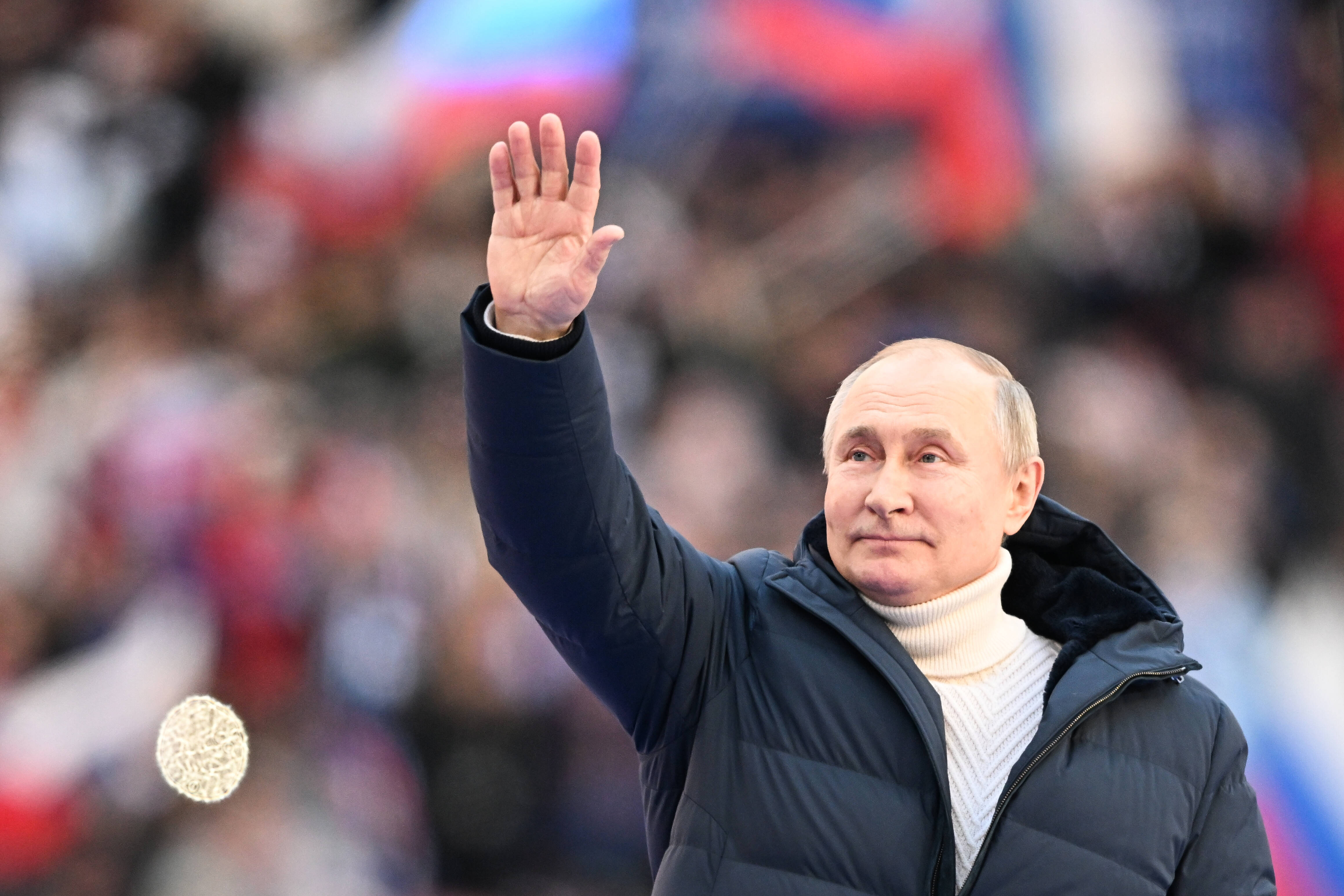 Putin bereit zu Verhandlungen mit allen Seiten! Wirres Interview von Wladimir Putin gibt Rätsel auf!