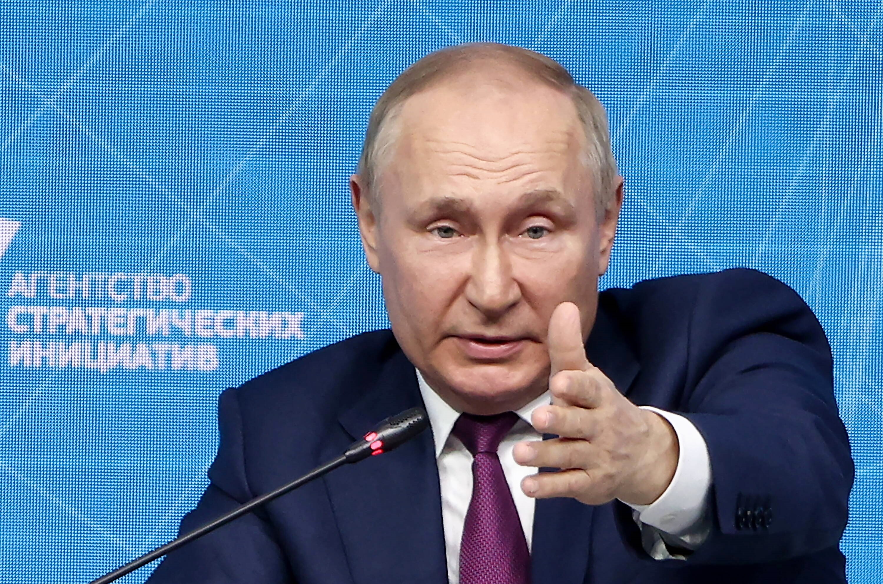 EILMELDUNG - Putin feuert seinen Kommandeur für die Truppen in der Ukraine! Putins Geduld ist am Ende
