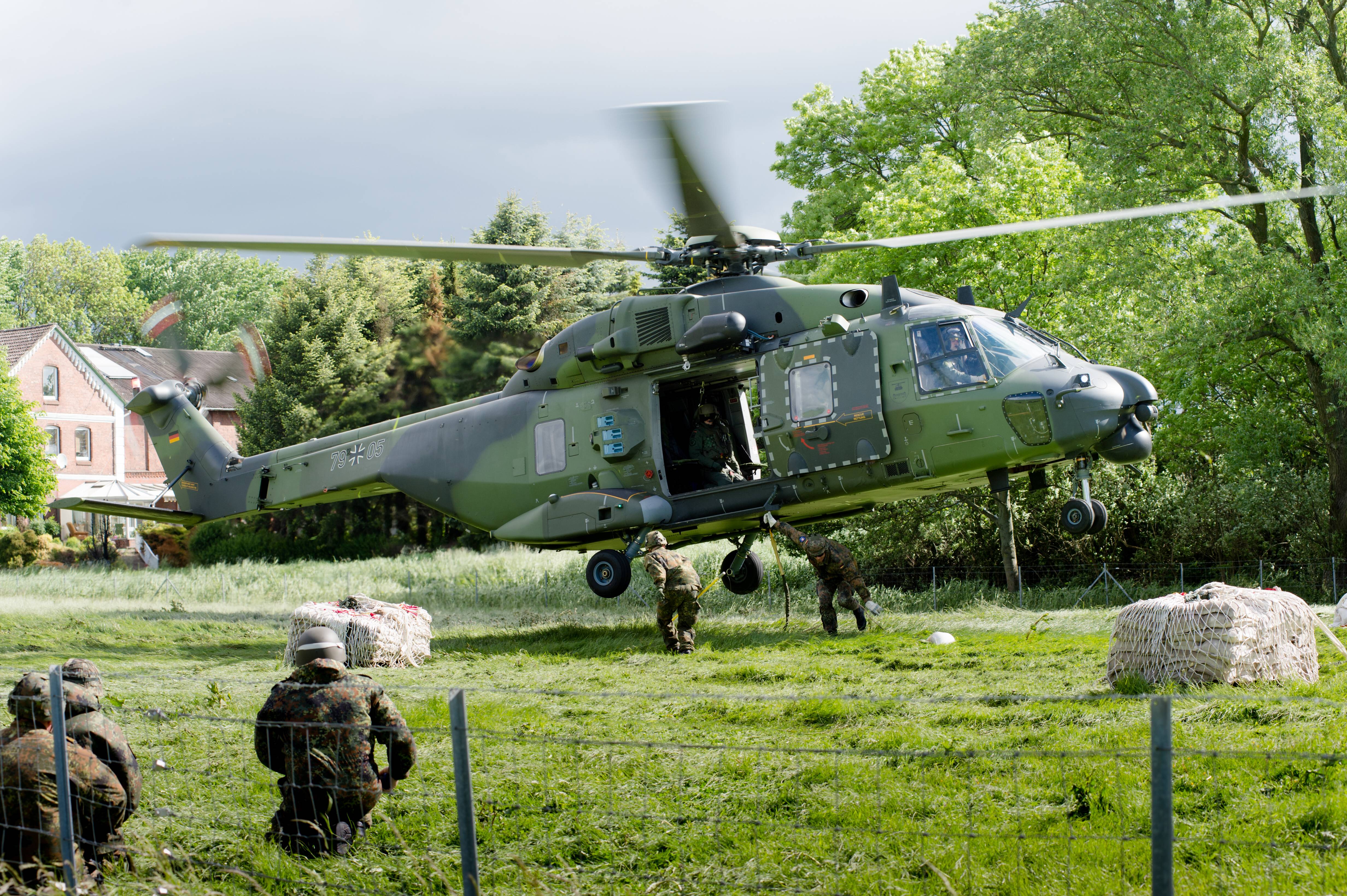 12 Bundeswehrsoldaten verletzt! Schwerer Unfall - zwei Puma-Panzer kollidieren bei Manöver!