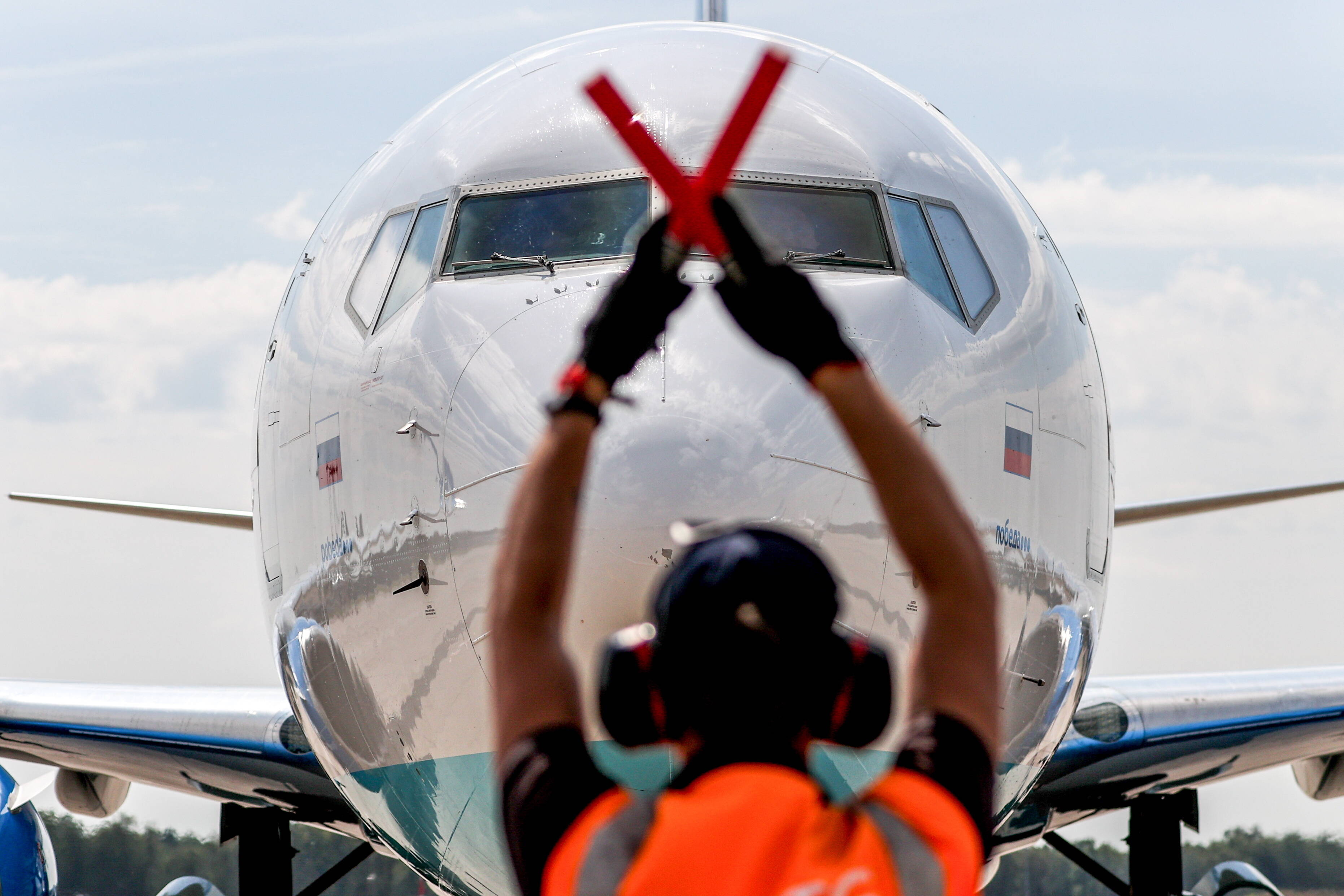 Drohnen Angriff! St. Petersburg sperrt seinen Flughafen und Luftraum!