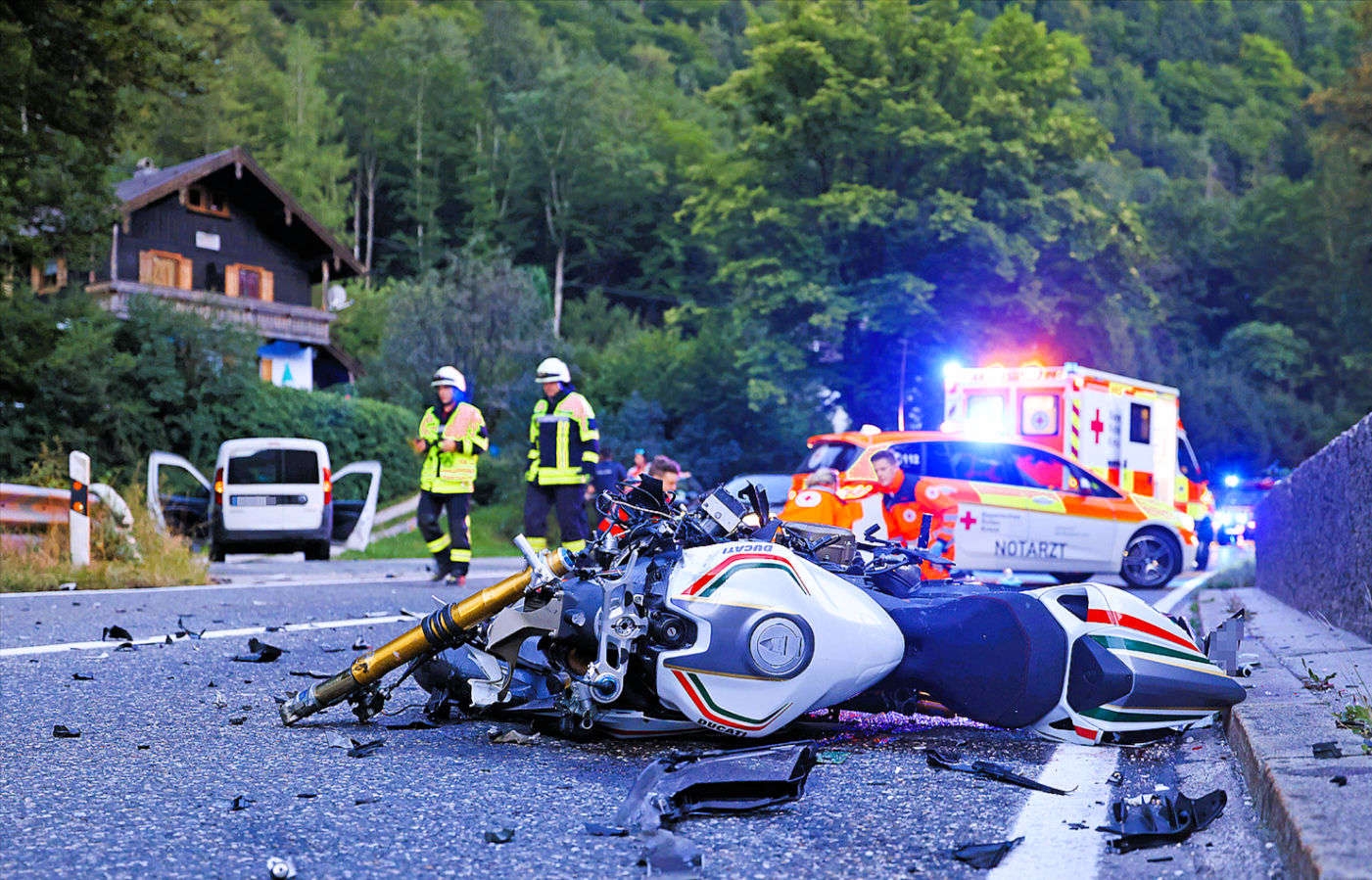 Tödlicher Unfall - Traktor erfasst Motorradfahrer - Biker hatte keine Überlebenschance!