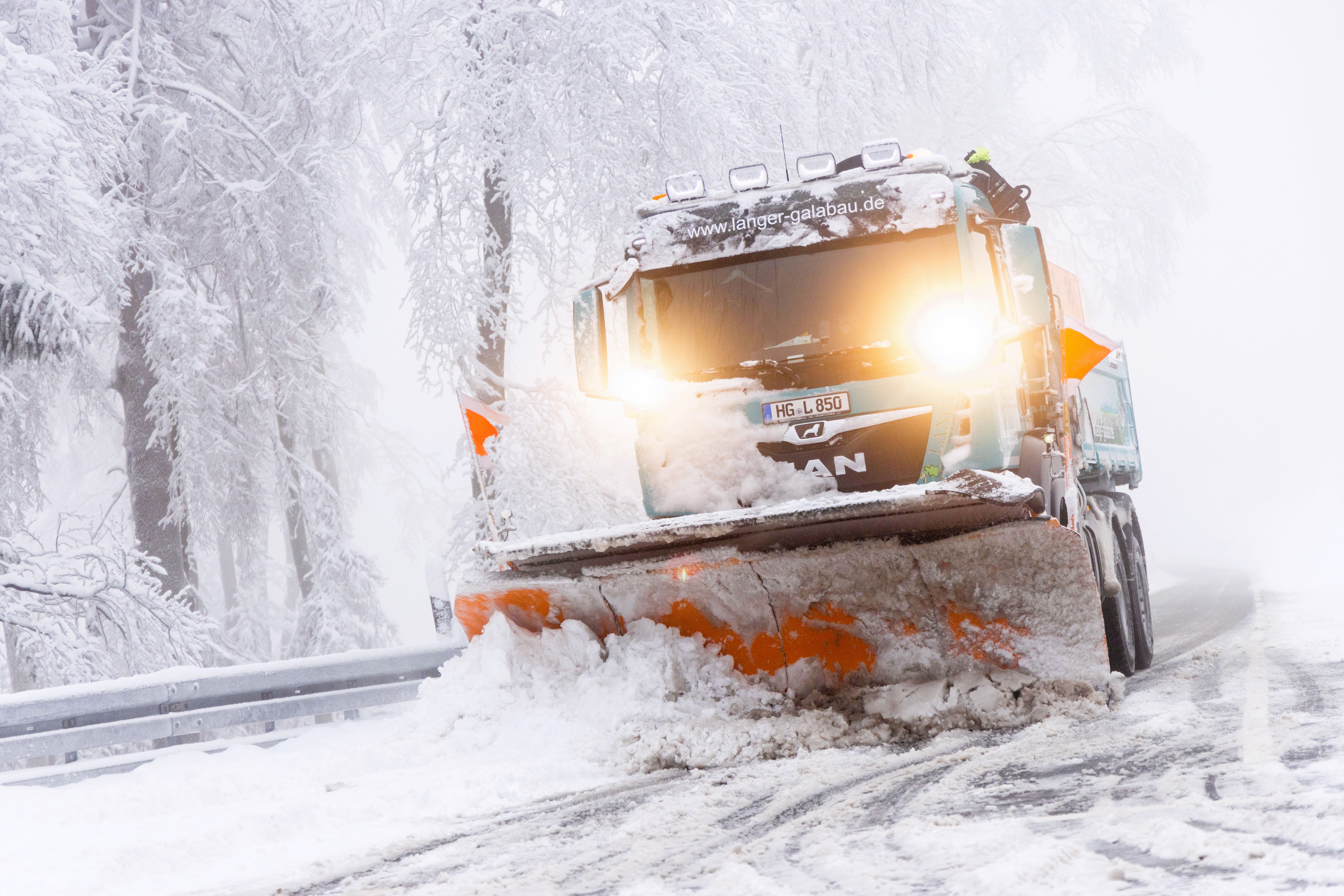 Sturmwarnung für Deutschland! Schnee noch am Wochenende?