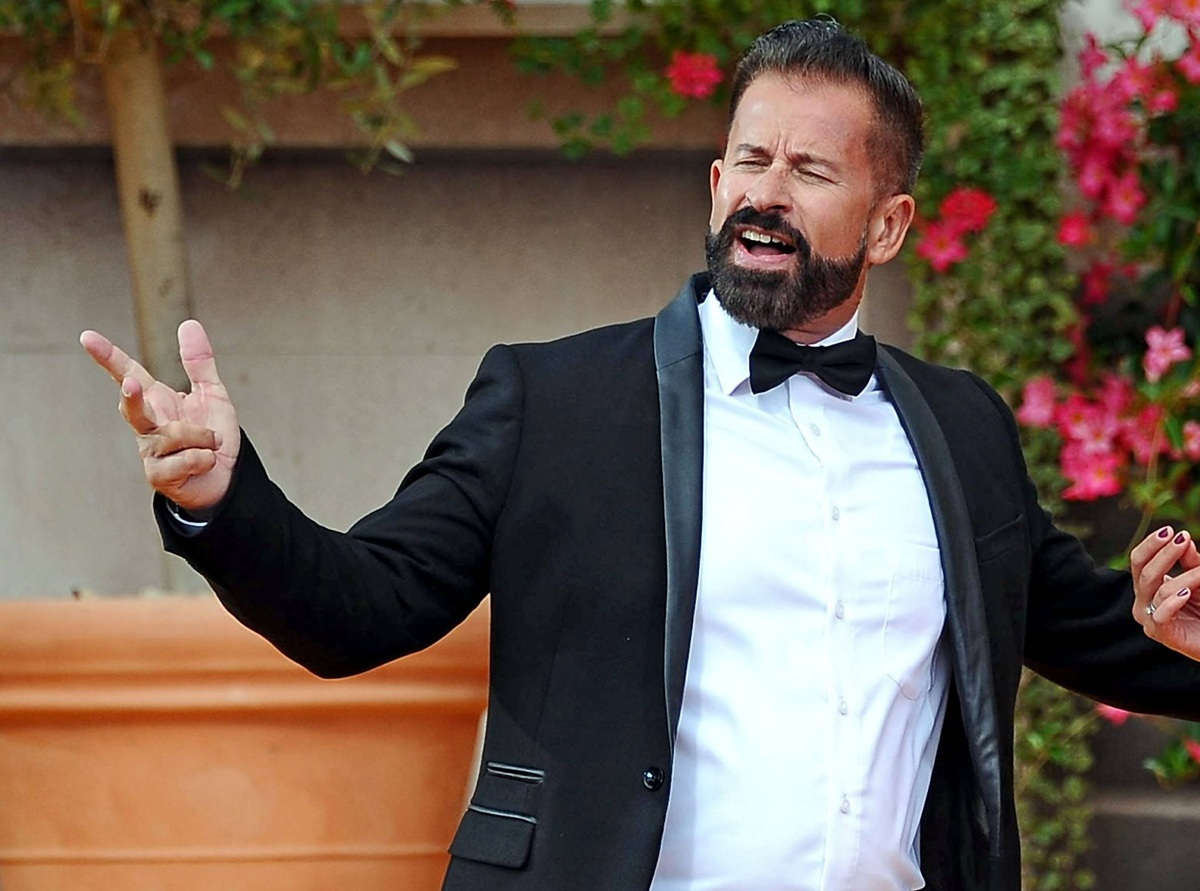 Leonard entkommt knapp: Wie der Schlagerstar dem Flughafen-Chaos in Dubai entkam