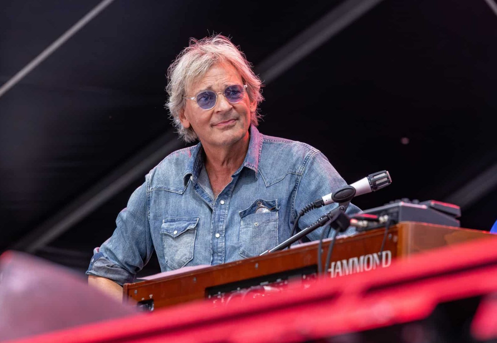 Matthijs van Nieuwkerk onverwacht in ziekenhuis: fans vragen zich af wat er speelt