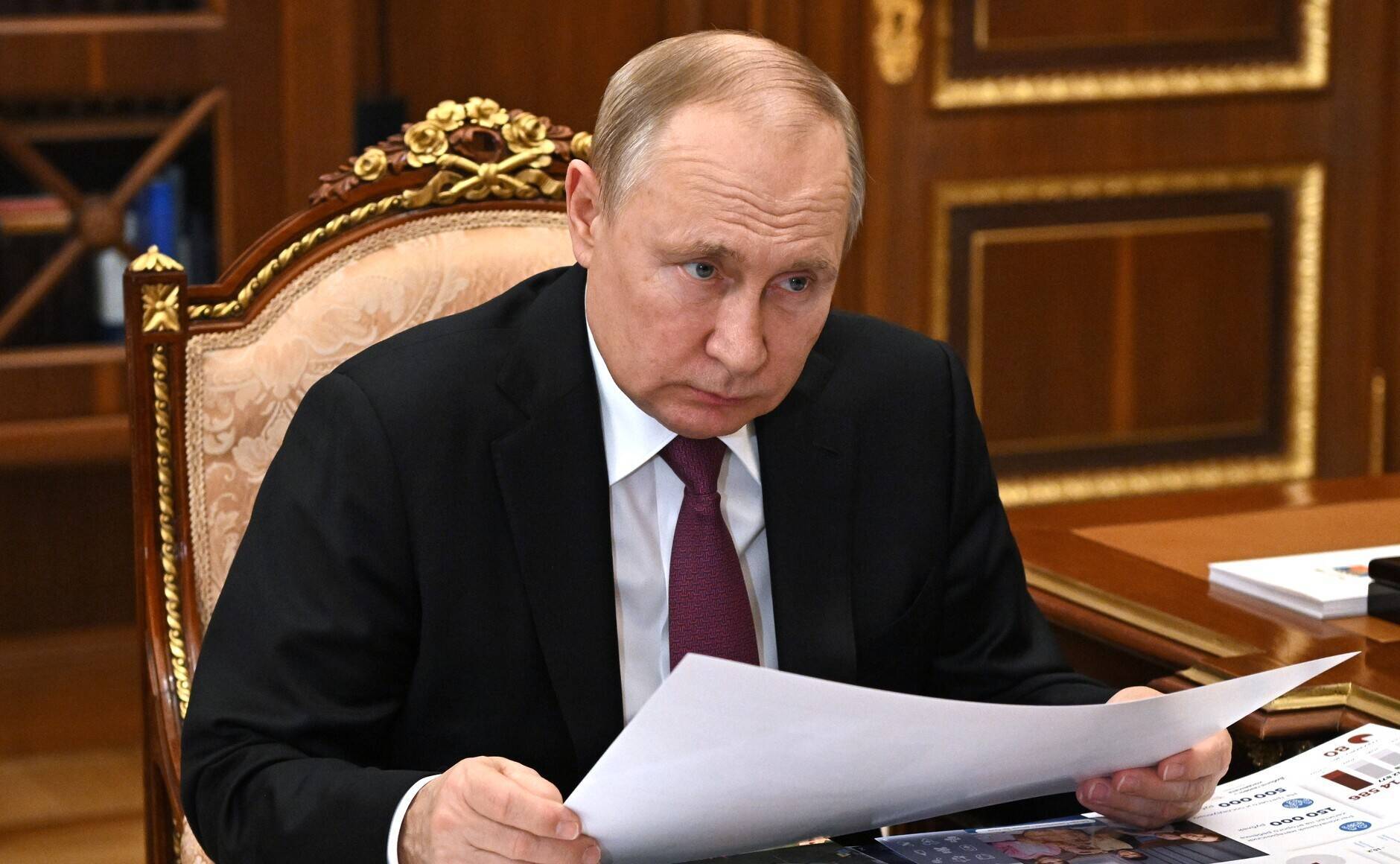 Putin hat Krebs! Geleaktes Dokument beweist Chemotherapie beim Kreml-Chef!