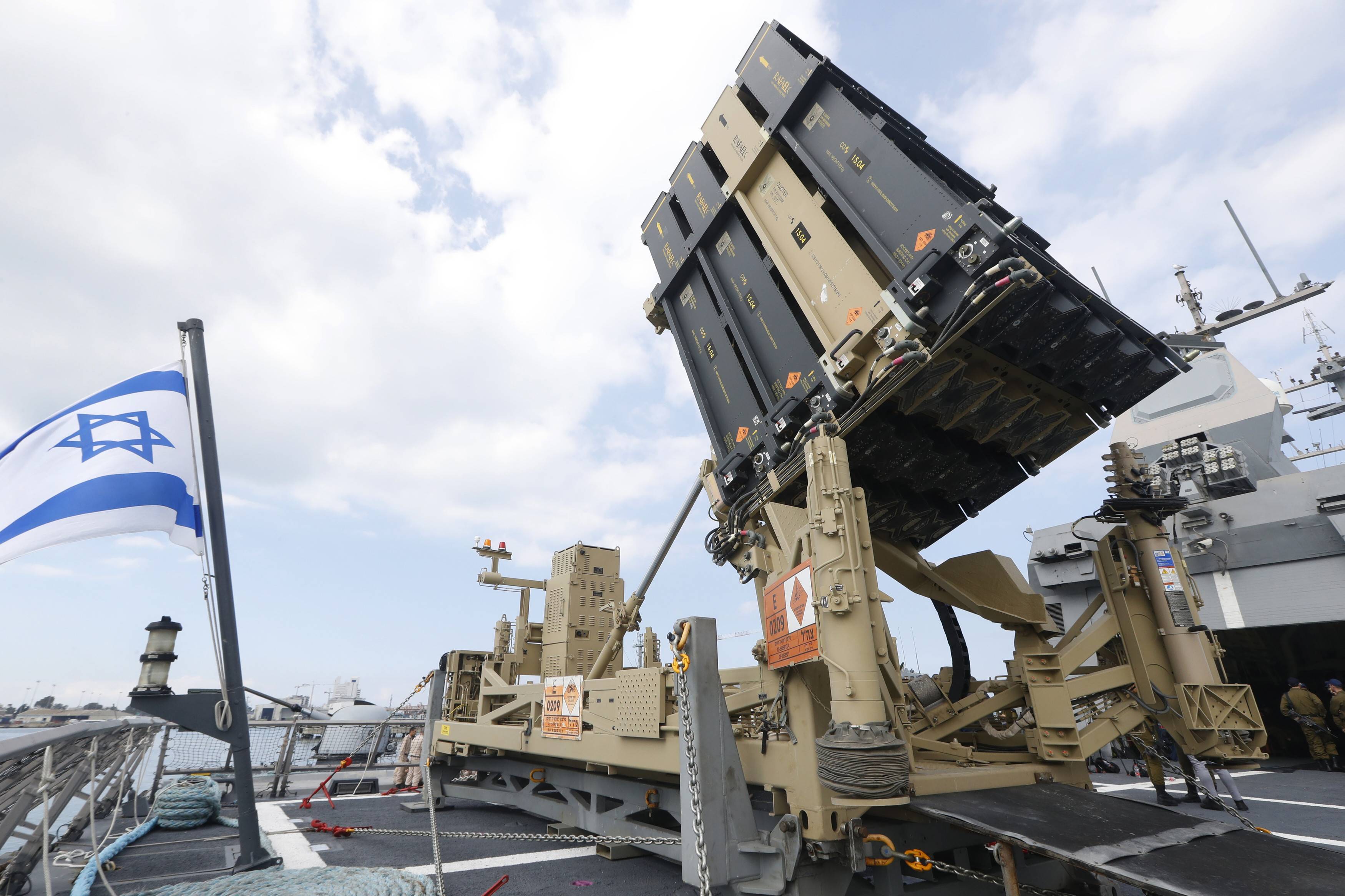 Schutz für Deutschland - Iron Dome!  Luftverteidigungssystem Arrow 3 soll Putin abschrecken!