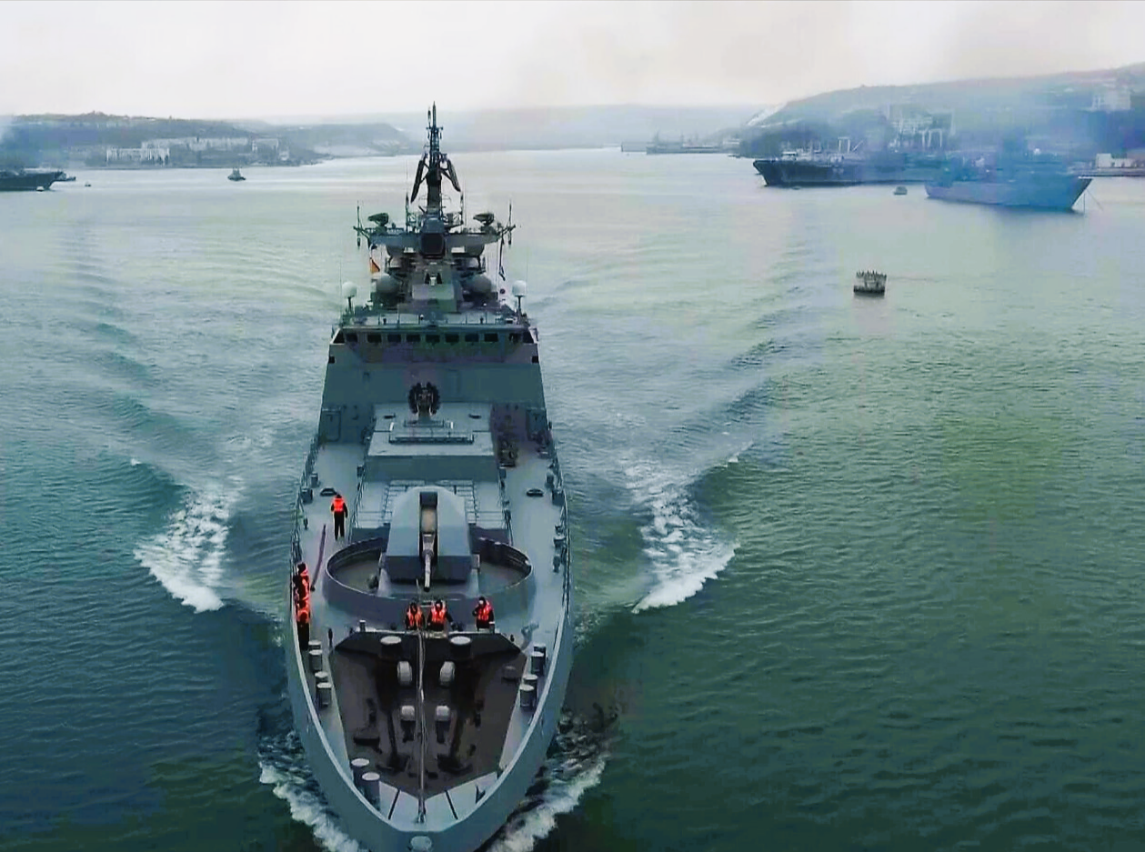Ukraine greift russisches Kriegsschiff an! Attacke im Schwarzen Meer - Russland geschockt