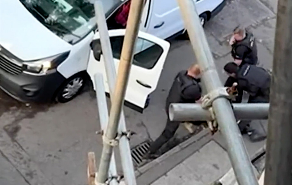 Amokfahrt! Kleinlaster rast durch Stadt und tötet wahllos Menschen - viele Tote! Fahrer auf Menschenjagd