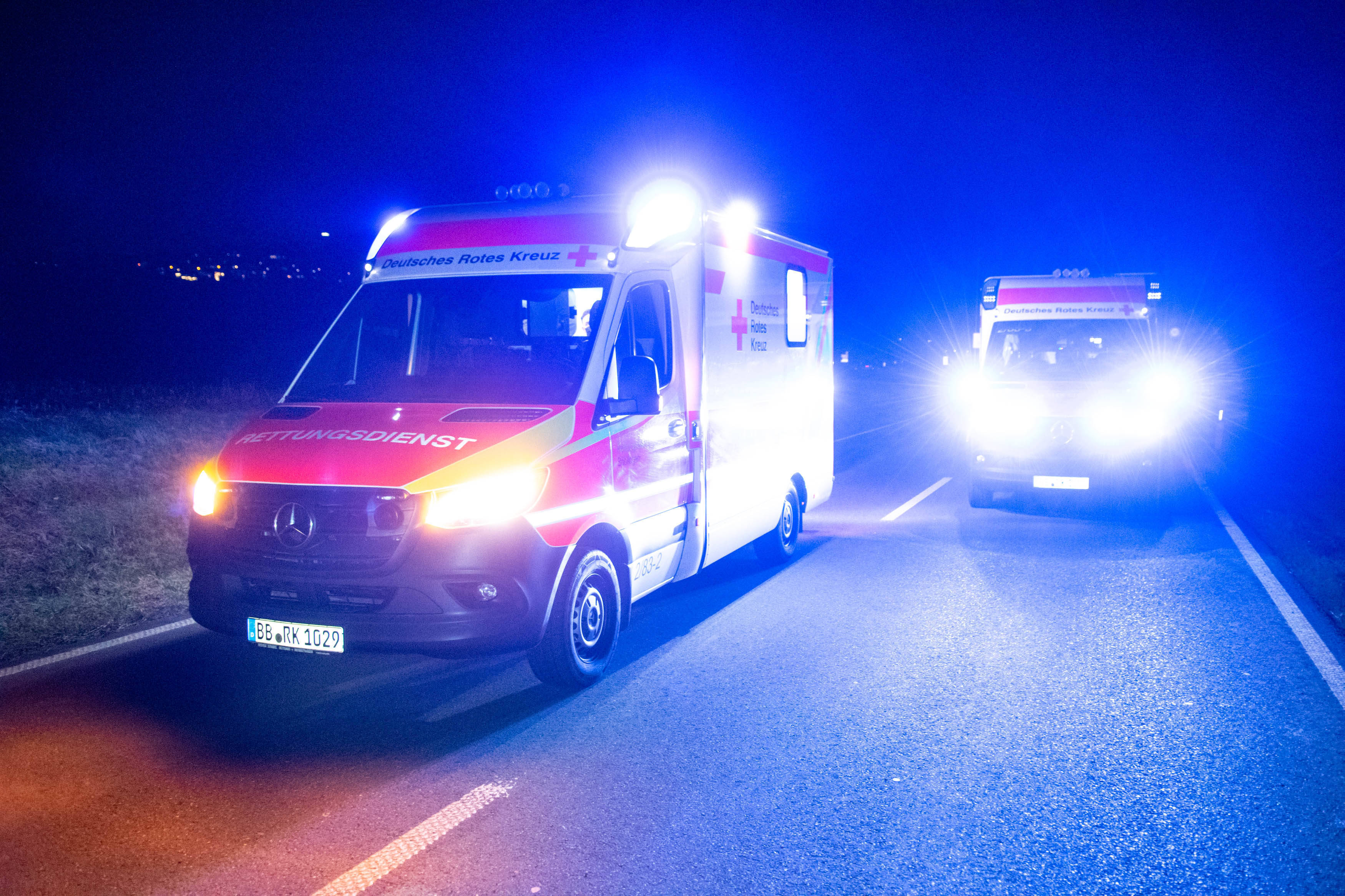 Raser fährt 13-jähriges Mädchen tot - er wollte schnell in den Puff! Sein Urteil ist fast ein Skandal!
