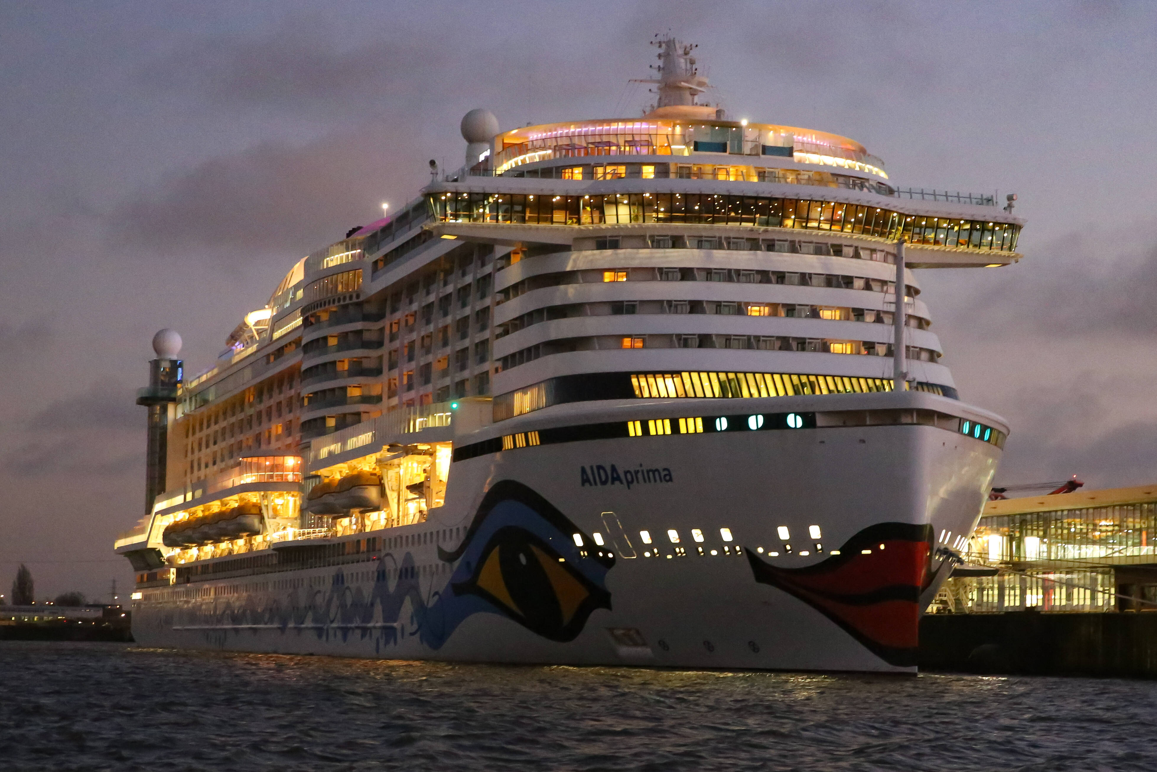 Weiterer Notfall auf Aida-Kreuzfahrtschiff - Kapitän reagiert sofort und ruft Hubschrauber!