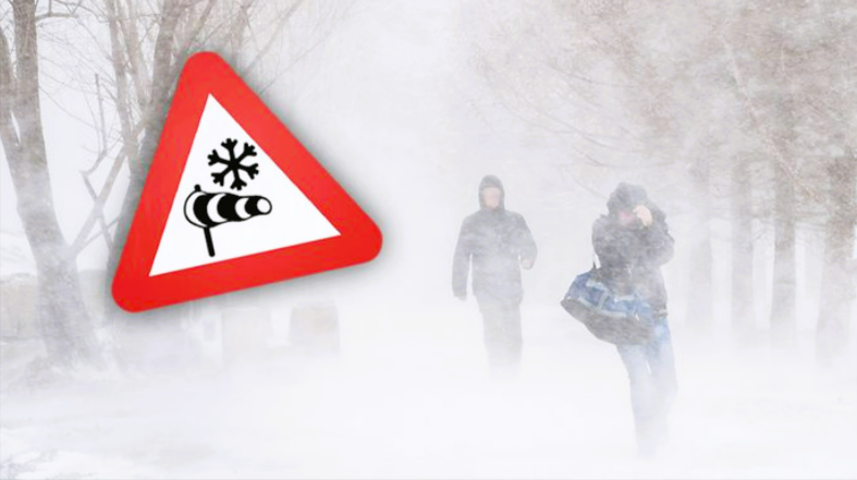 Lebensgefahr! Orkan "Zoltan" ist da! Baum stürzt auf fahrenden Zug, Weihnachtsmärkte abgesagt, Sturmflut!