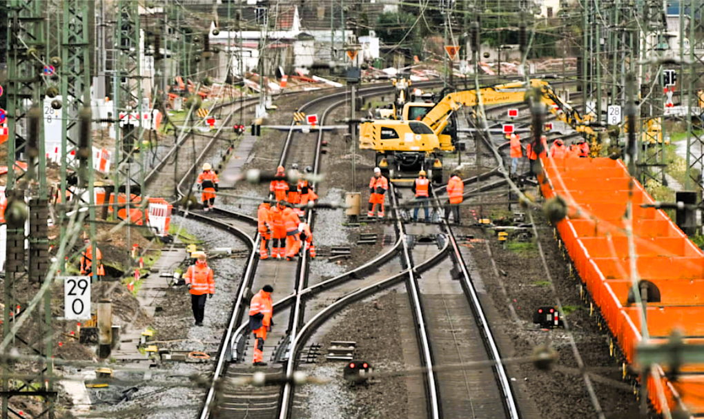 Wichtige Bahnstrecke gesperrt! Schlechte Nachricht für Bahnkunden - wieder lange Wartezeiten!